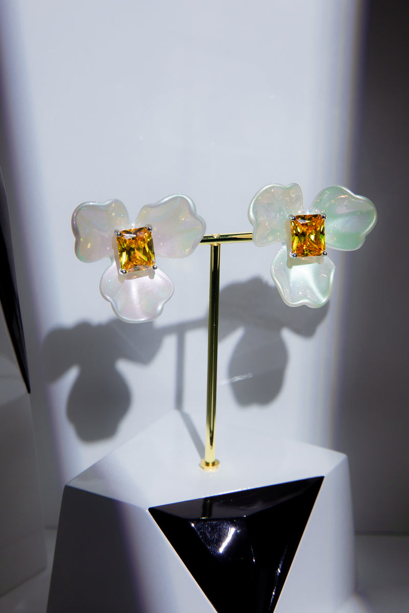[Morning Bloom] Iridescent Petal &amp; Canary Yellow Gemstone Earrings