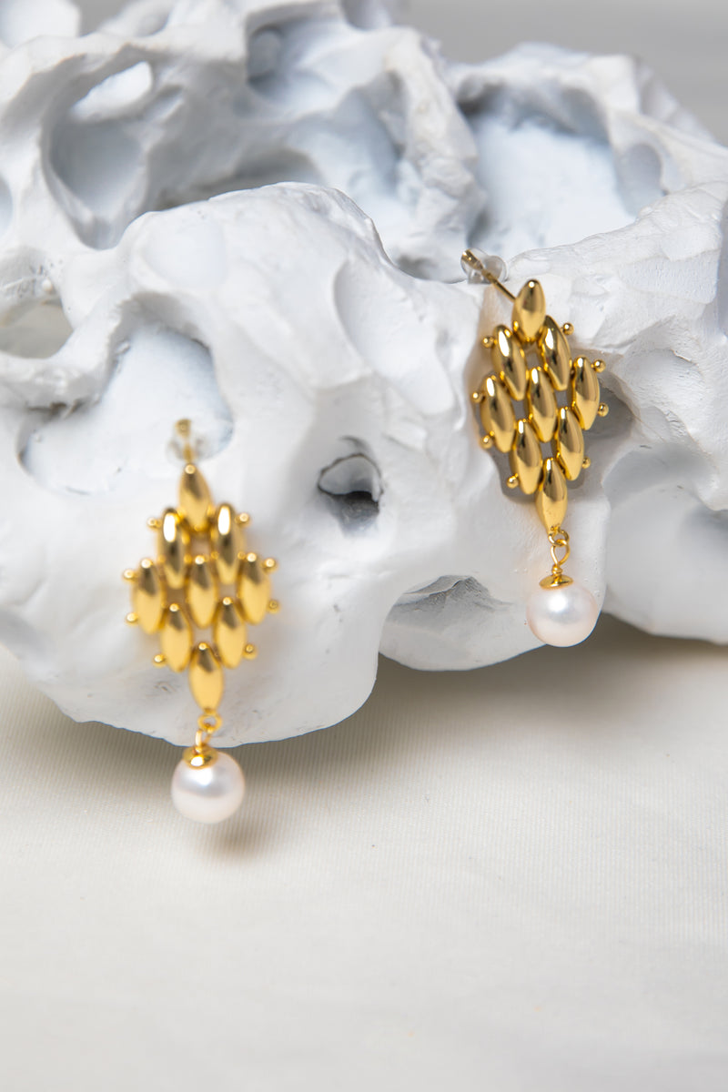 Gilded Rhythm | Geometric Matrix & Natural Pearl 18K Gold Drop Earrings