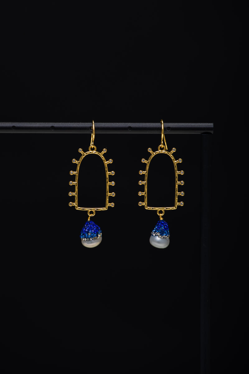 Celestial Portal | Ombré Blue Pearl & 18K Gold Drop Earrings