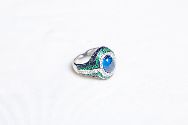 The Oceanic Gaze | Vintage Sapphire-Hued Halo Ring