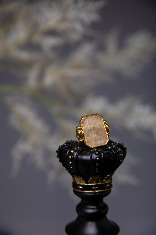 [Seal of Dawn] Natural White Quartz 18K Gold Statement Ring