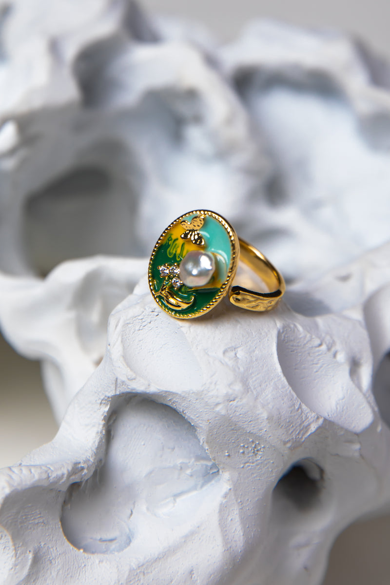 Monet’s Garden | Vintage Hand-Painted Shell & Pearl Artistic Ring