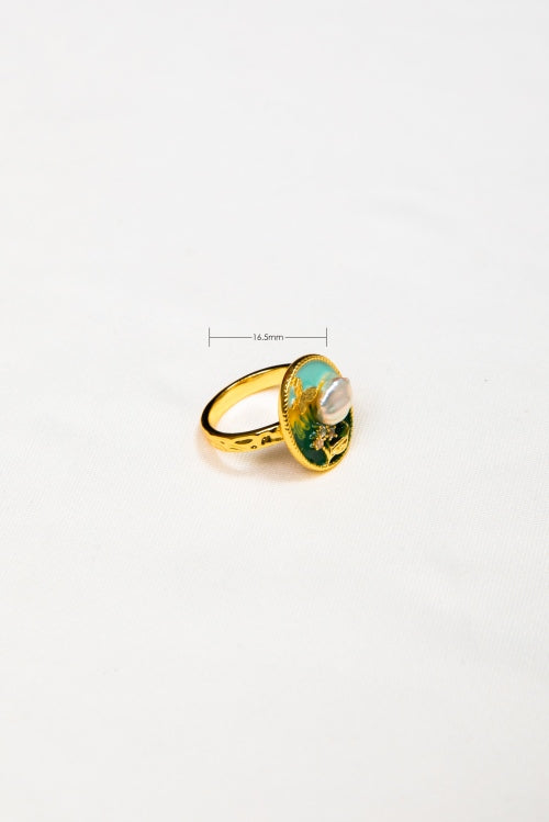 Monet’s Garden | Vintage Hand-Painted Shell & Pearl Artistic Ring