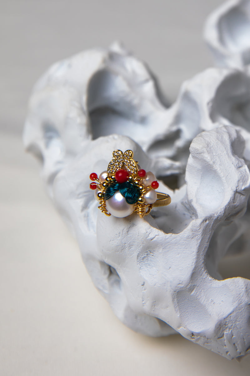 【Dream of the Opera】 Chinoiserie Hand-Woven Pearl Crown Ring