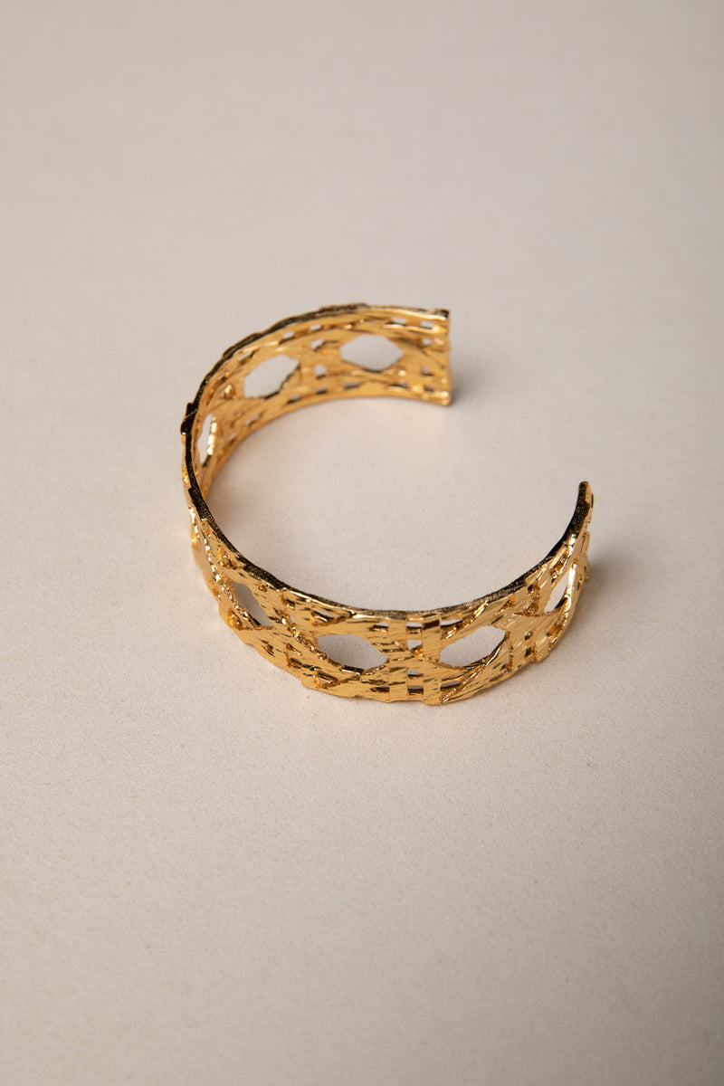 Woven Light | Textured 18K Gold-Plated Openwork Cuff Bracelet