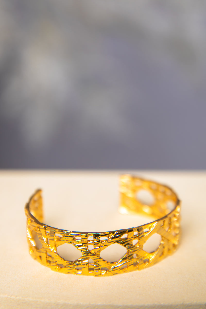 Woven Light | Textured 18K Gold-Plated Openwork Cuff Bracelet