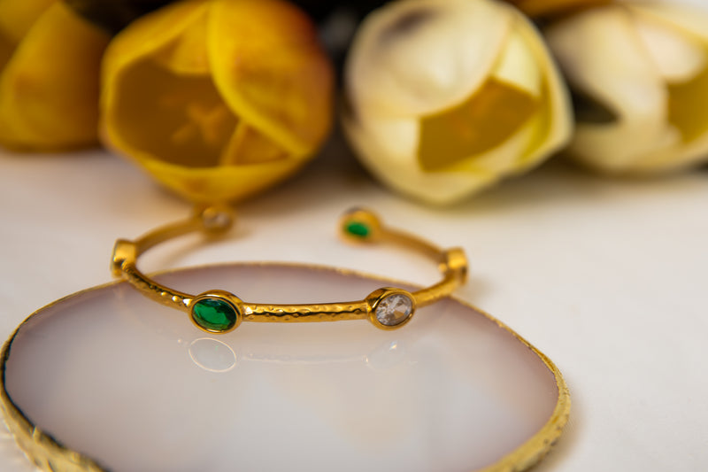 Emerald Oasis | Vintage Hammered Gemstone Cuff