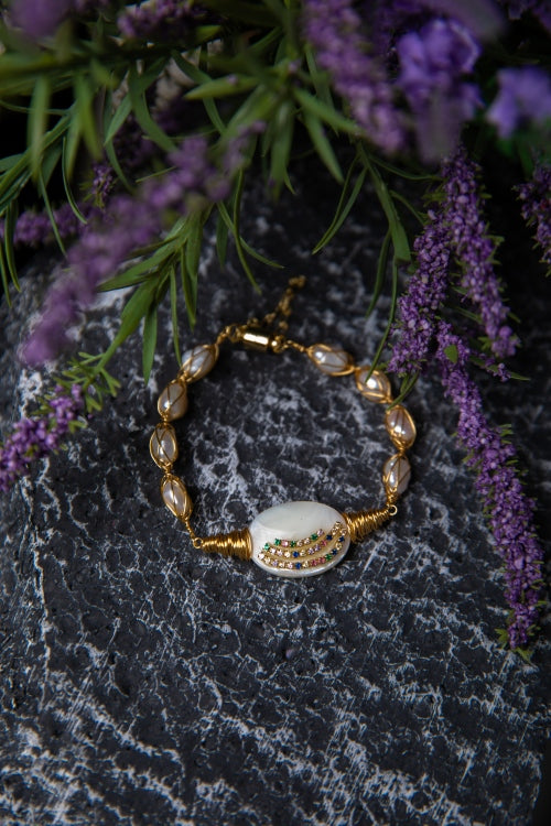 Iris Cocoon | Pearl & Iridescent Shell Bracelet