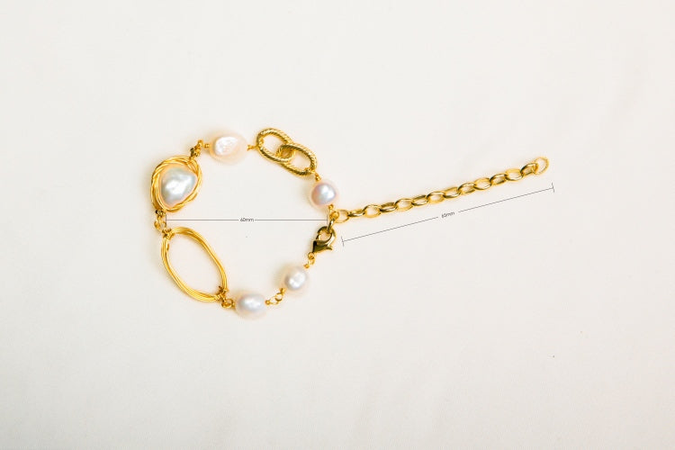 Fluid Feast | Baroque Pearl & 18K Gold Artisan Bracelet
