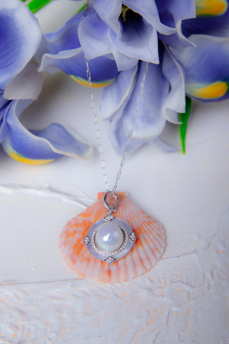 Phantom Compass | Vintage Shell Inlay & Natural White Pearl Necklace